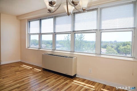 Tiny photo for 2625 Park Avenue #7S, Bridgeport, CT 06604 (MLS # 24185128)
