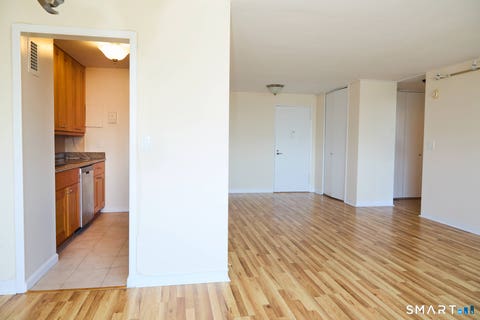 Tiny photo for 2625 Park Avenue #7S, Bridgeport, CT 06604 (MLS # 24185128)