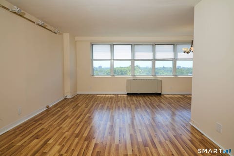 Tiny photo for 2625 Park Avenue #7S, Bridgeport, CT 06604 (MLS # 24185128)