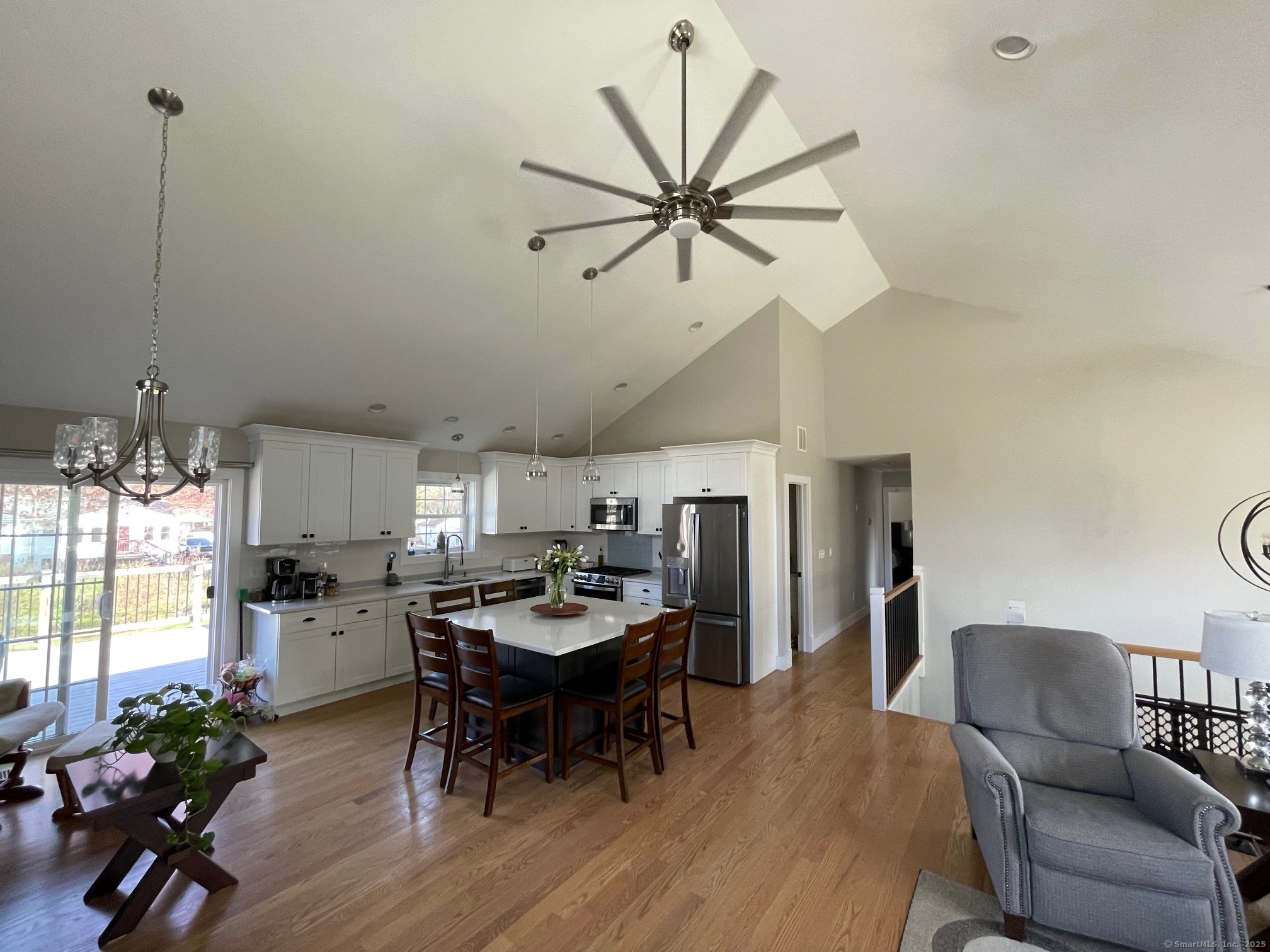 16 Catherine Drive, Wolcott, Connecticut image 8