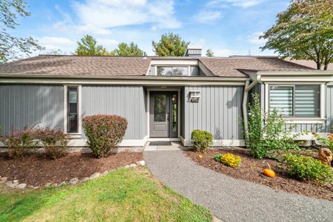 Photo of 966 Heritage Village #A, Southbury, CT 06488 (MLS # 24130575)