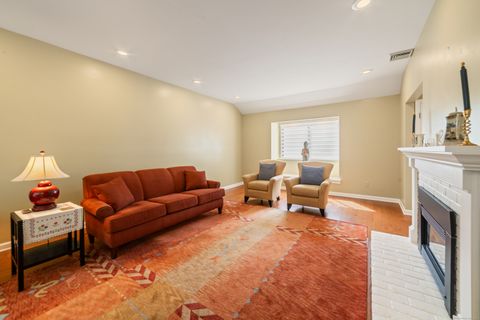 Tiny photo for 966 Heritage Village #A, Southbury, CT 06488 (MLS # 24130575)
