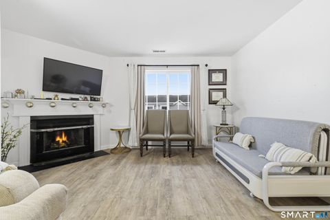 Tiny photo for 310 Boston Post Road #76, Waterford, CT 06385 (MLS # 24147081)