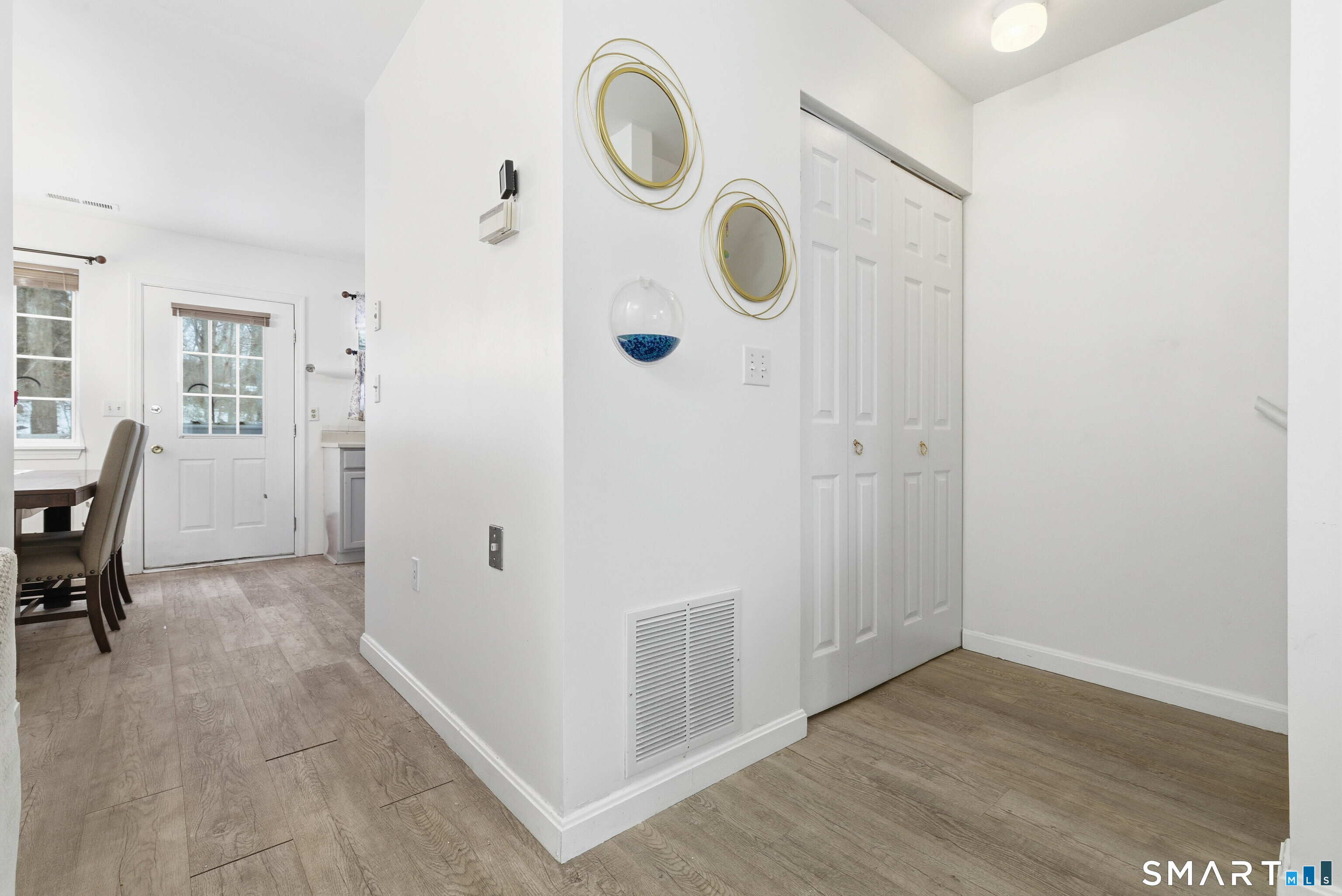 310 Boston Post Road 76