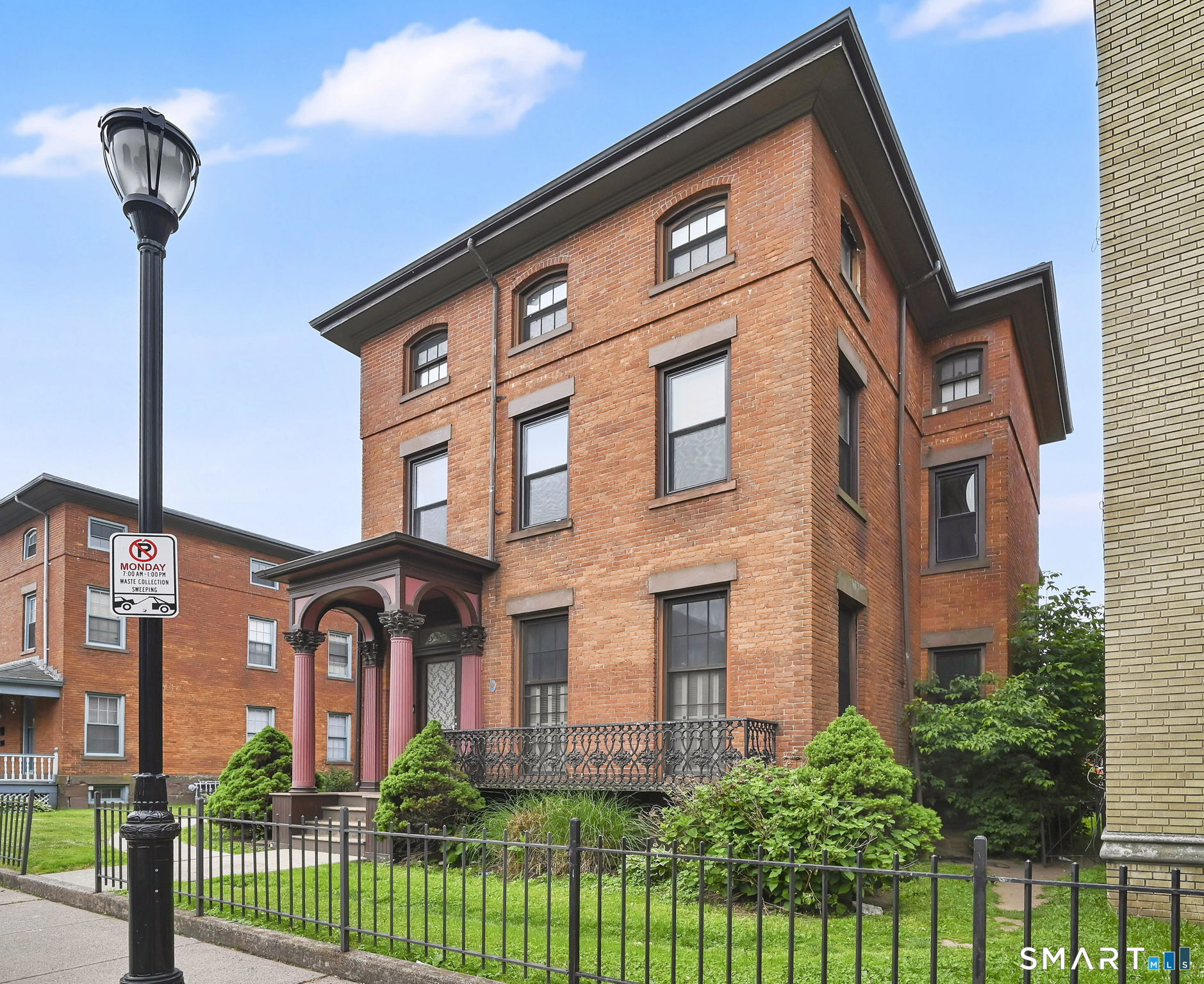 33 Congress Street C
