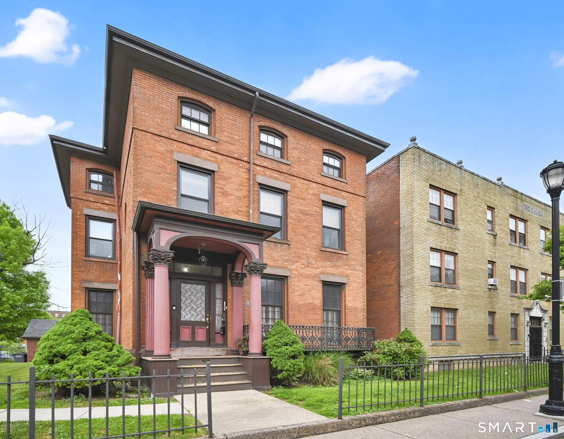 33 Congress Street C