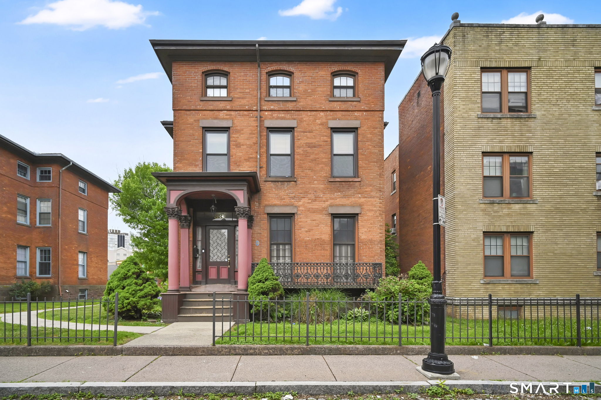 33 Congress Street C