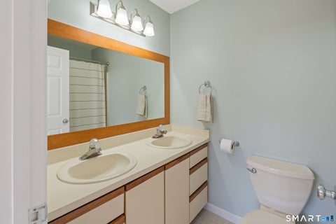 Tiny photo for 6 River Mead #6, Avon, CT 06001 (MLS # 24207833)