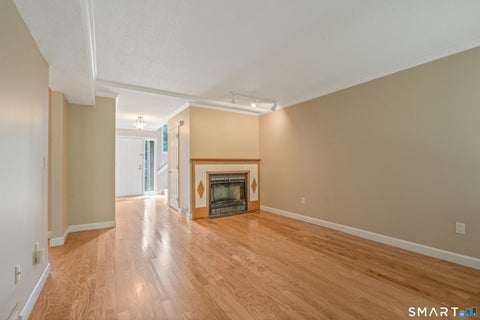 Tiny photo for 6 River Mead #6, Avon, CT 06001 (MLS # 24207833)