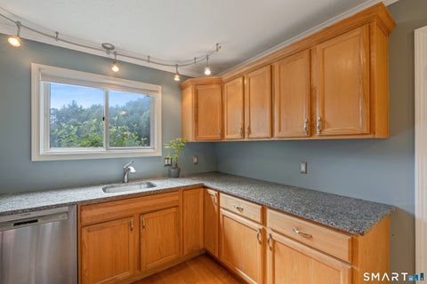 Tiny photo for 6 River Mead #6, Avon, CT 06001 (MLS # 24207833)