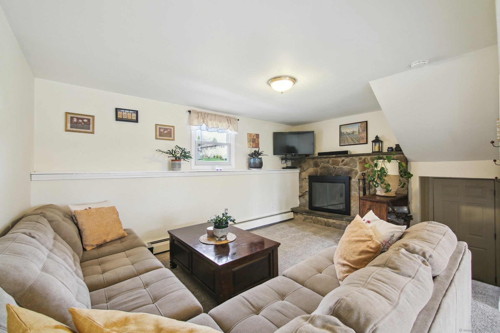 105 Wedgewood Drive, Watertown, Connecticut image 6