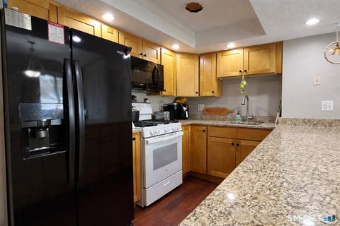 Tiny photo for 208 Plymouth Colony #208, Branford, CT 06405 (MLS # 24155529)