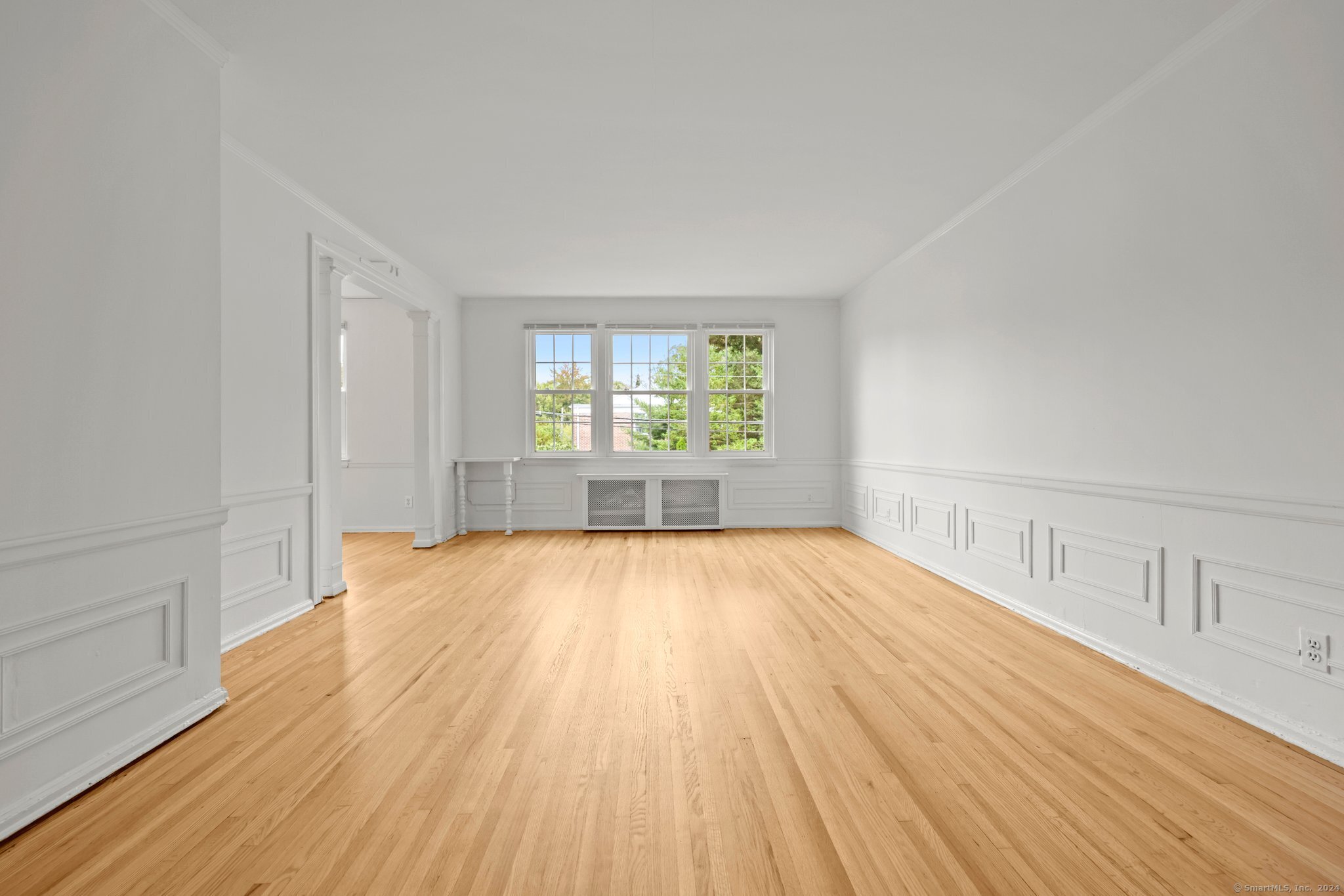 Greenwich, Connecticut 06830, United States, 2 Bedrooms Bedrooms, ,1 BathroomBathrooms,Residential,Pending,39082