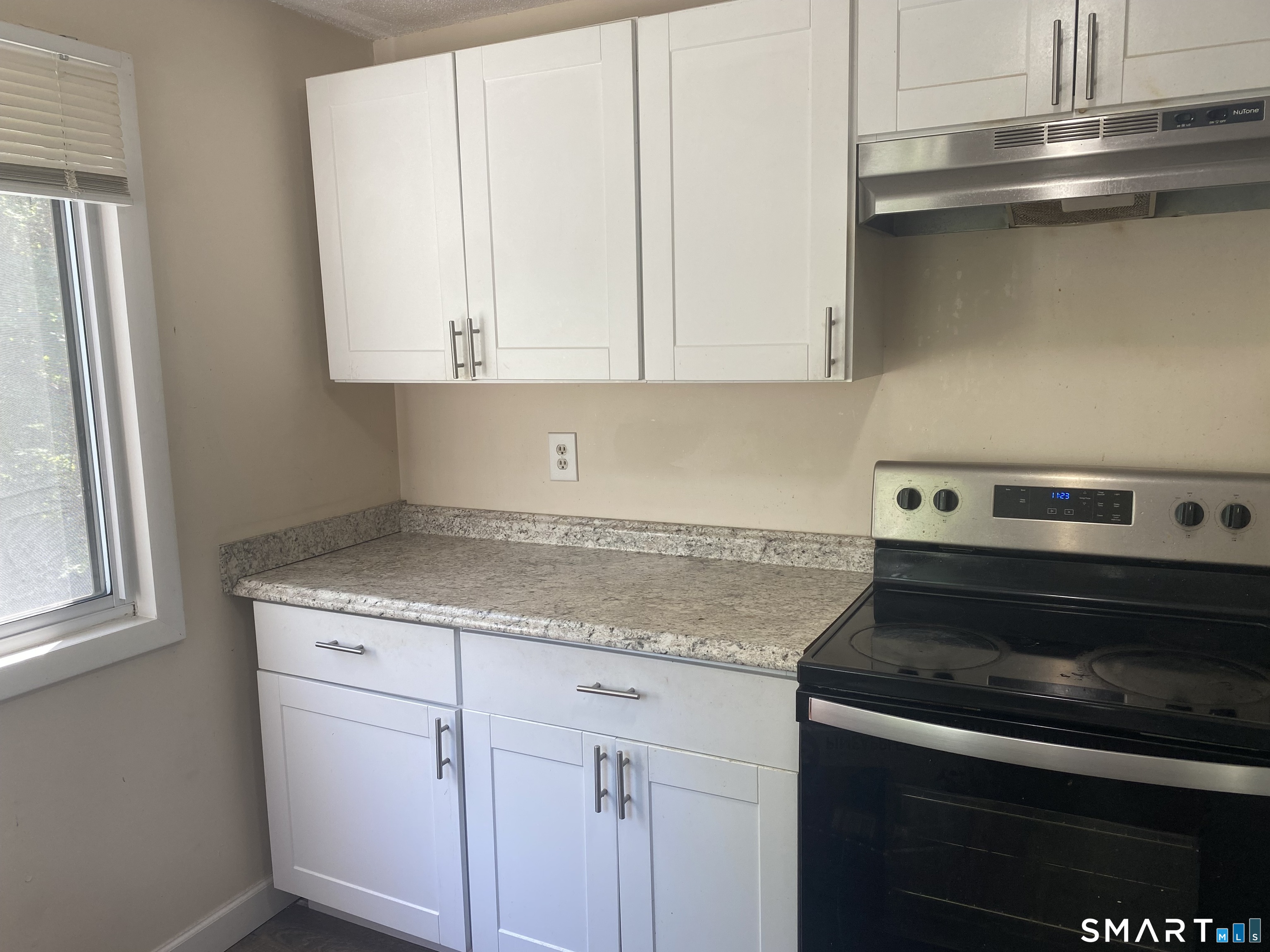 7 Padanaram Road J245