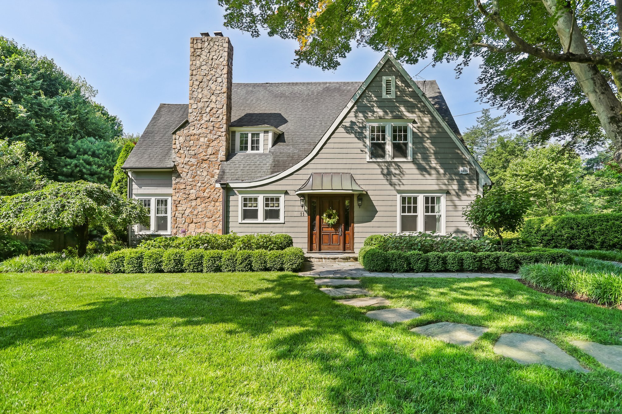 11 Old Hill Road