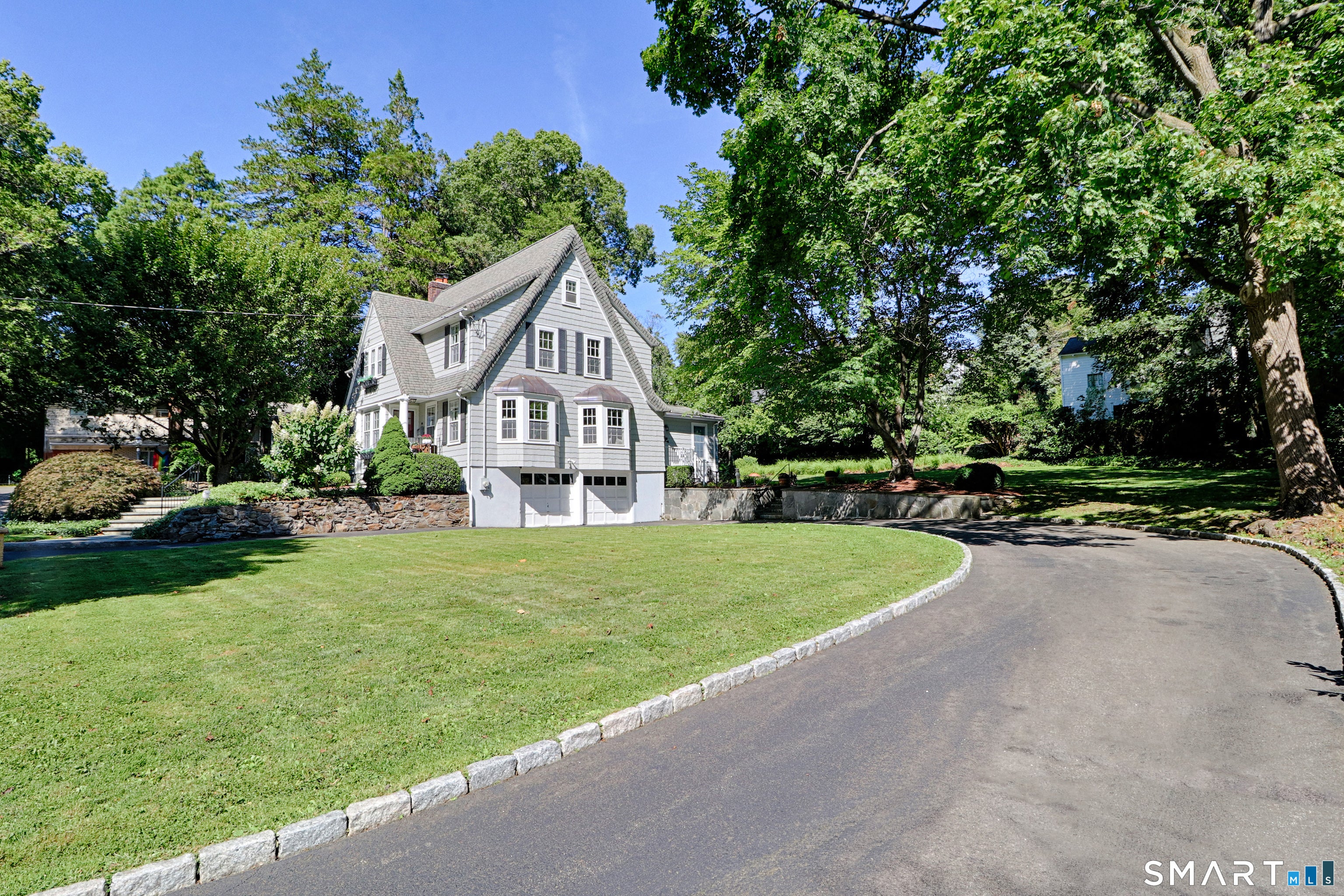 96 Benedict Avenue