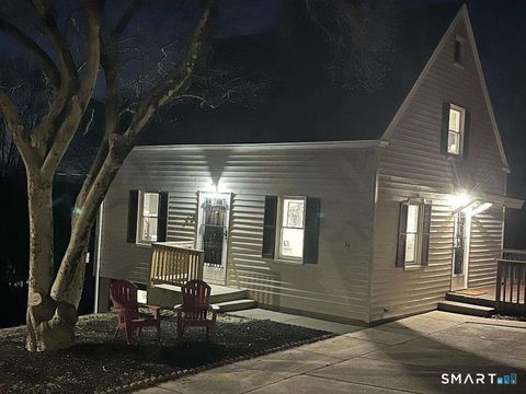 Photo of 34 Buckingham Avenue, Norwich, CT 06360 (MLS # 24150495)