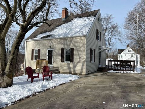 34 Buckingham Avenue Norwich CT 06360