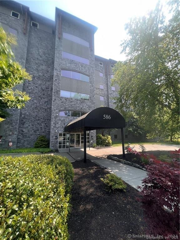 Norwich, Connecticut 06360, United States, 2 Bedrooms Bedrooms, ,3 BathroomsBathrooms,Residential,Active,34951