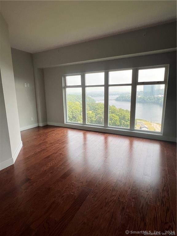 Norwich, Connecticut 06360, United States, 2 Bedrooms Bedrooms, ,3 BathroomsBathrooms,Residential,Active,34951