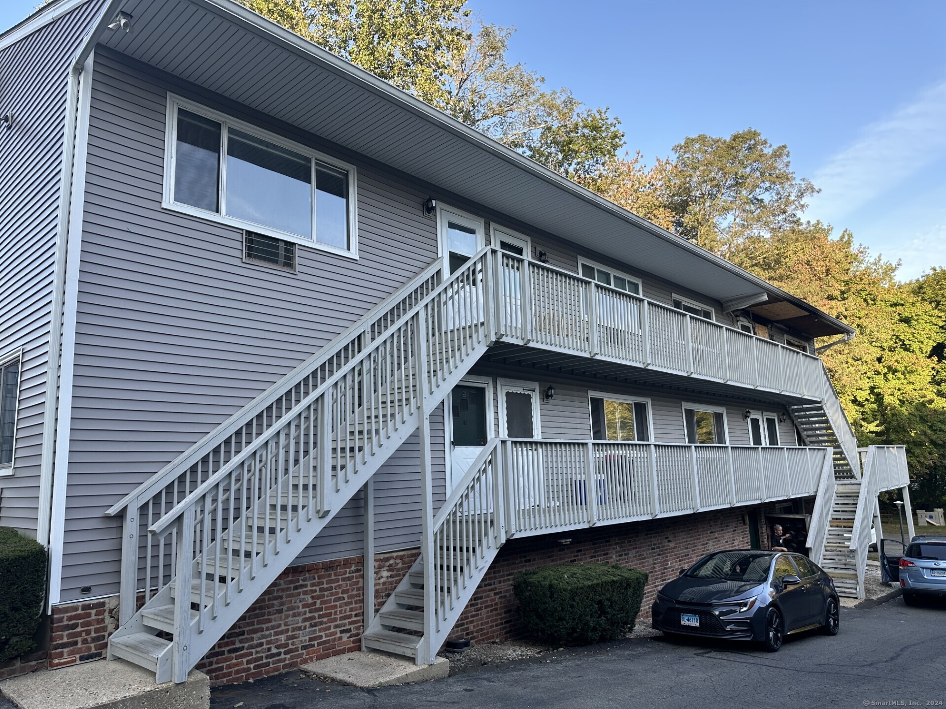 143 Columbus Place Apt 1, Stamford, Connecticut - 1 Bedrooms  
1 Bathrooms  
3 Rooms - 