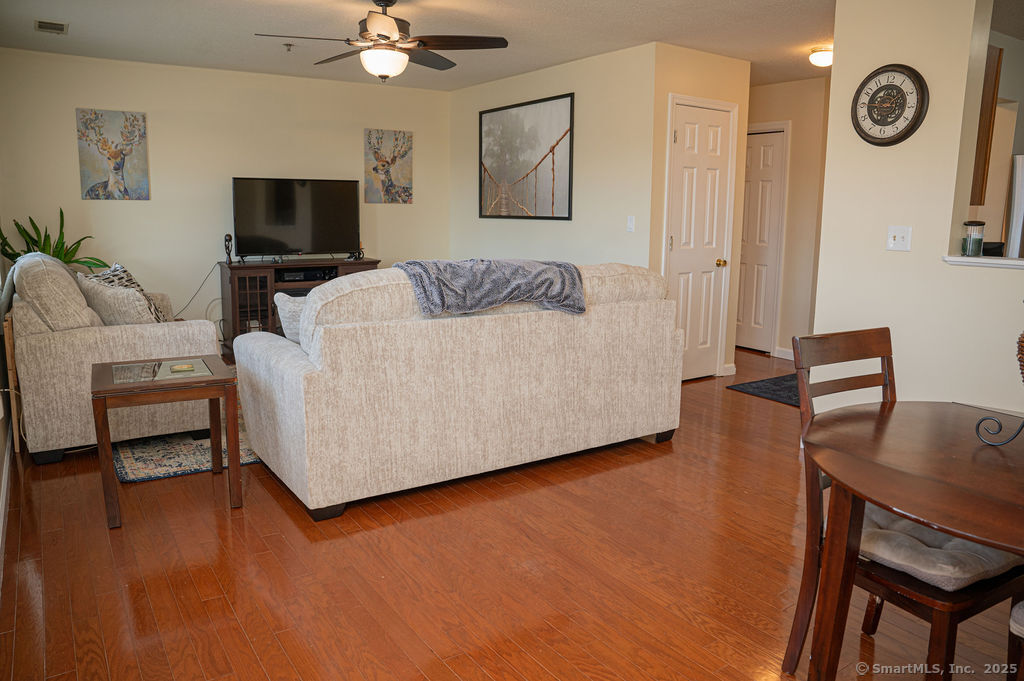 309 Judd Square #309, Wallingford, Connecticut image 8