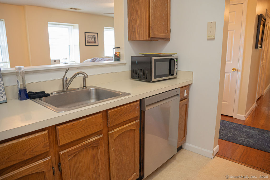 309 Judd Square #309, Wallingford, Connecticut image 13