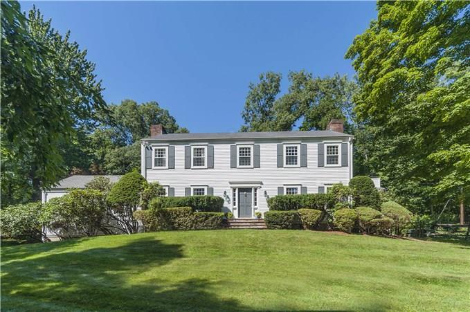 Photo 1 of 24 Londonderry Drive, Greenwich, Connecticut, $1,675,000, Web #: 99119980