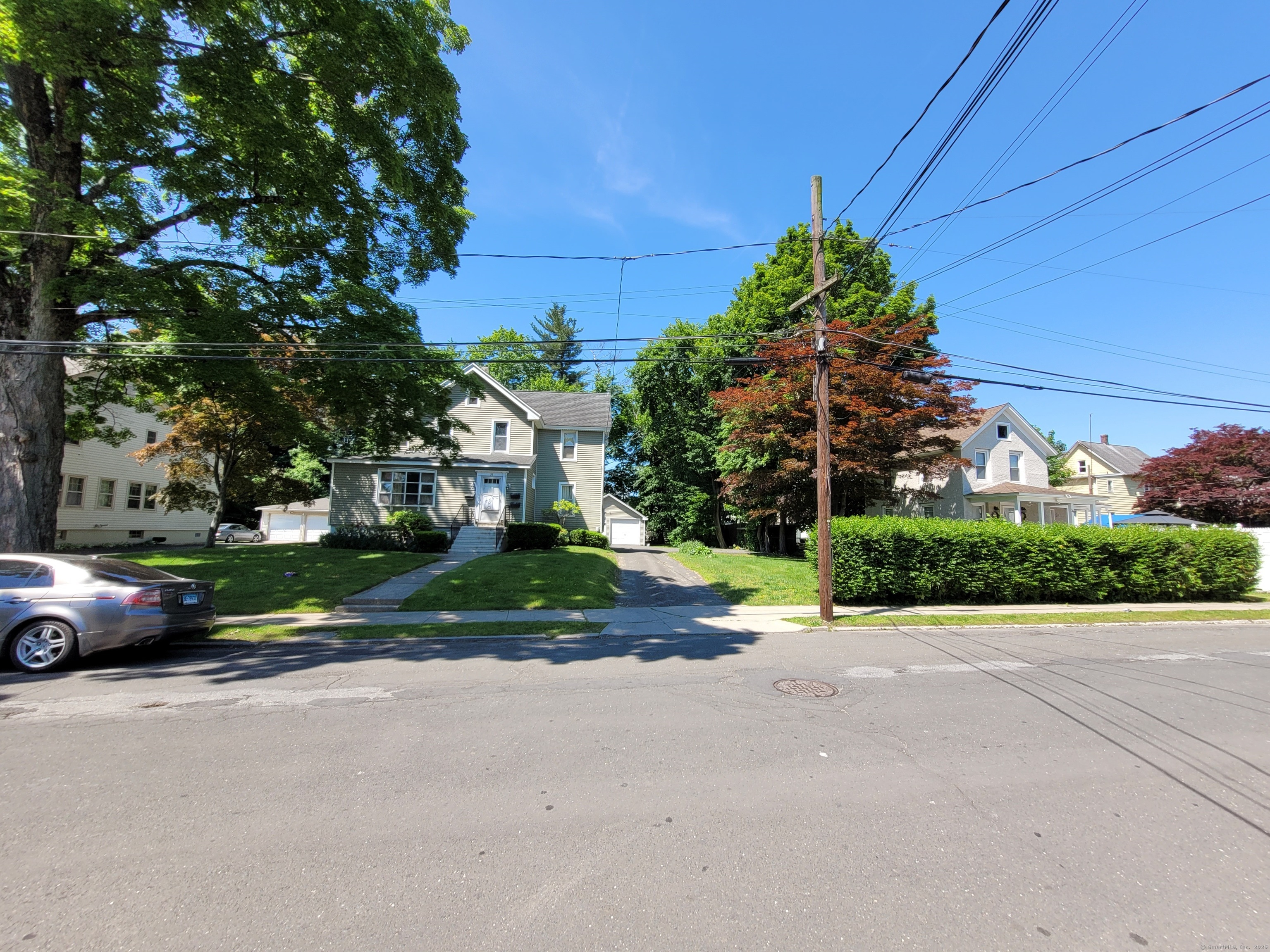 Property for Sale at Meadow Street, Danbury, Connecticut - Bedrooms: 3 
Bathrooms: 3 
Rooms: 9  - $600,000