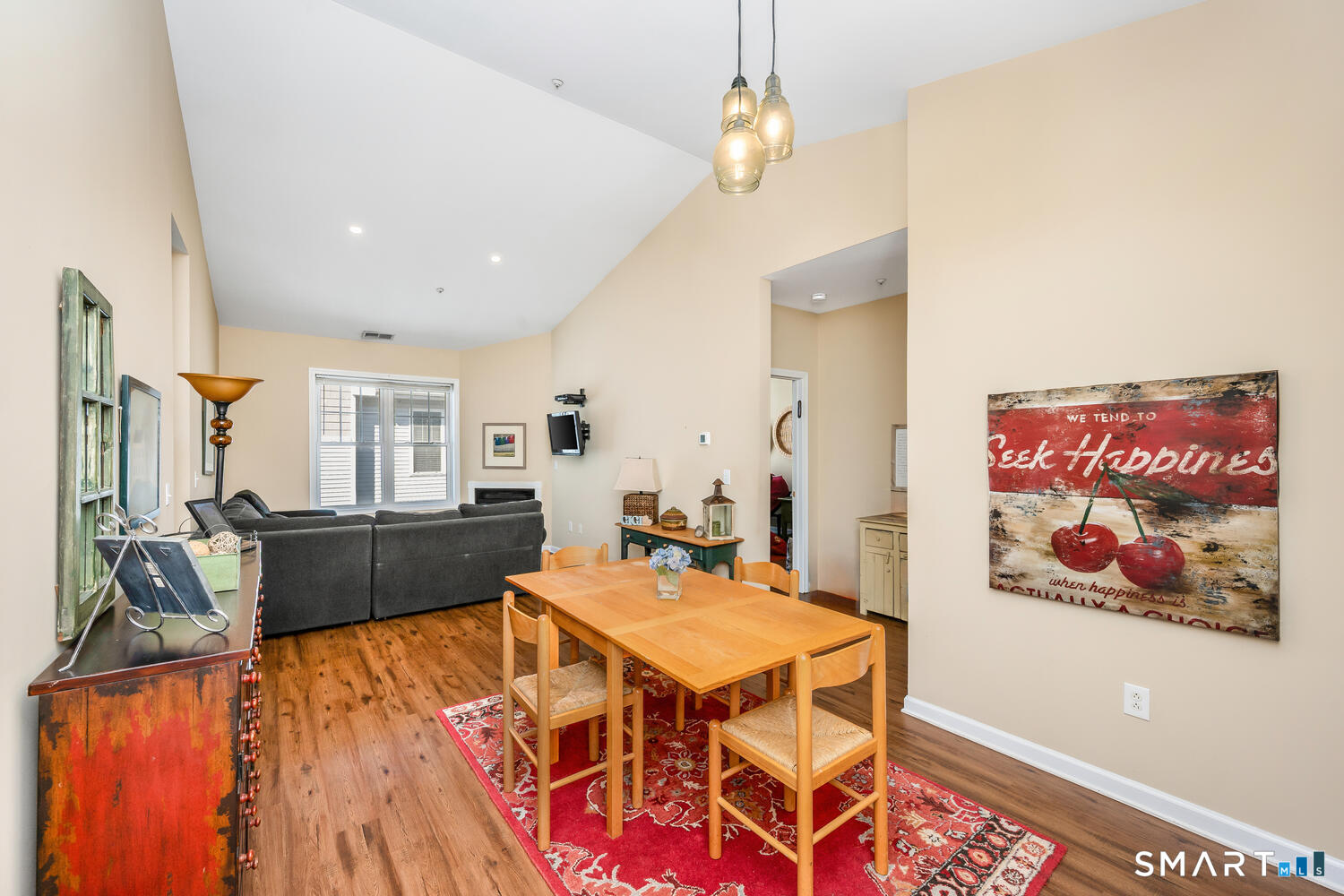 105 Richards Avenue 1502