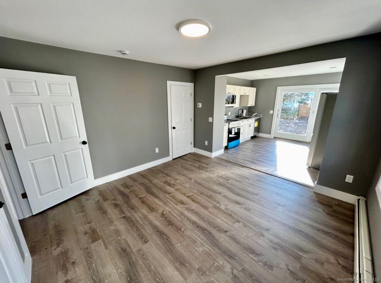 Stonington, Connecticut 06378, United States, 4 Bedrooms Bedrooms, ,2 BathroomsBathrooms,Residential,Active,244985