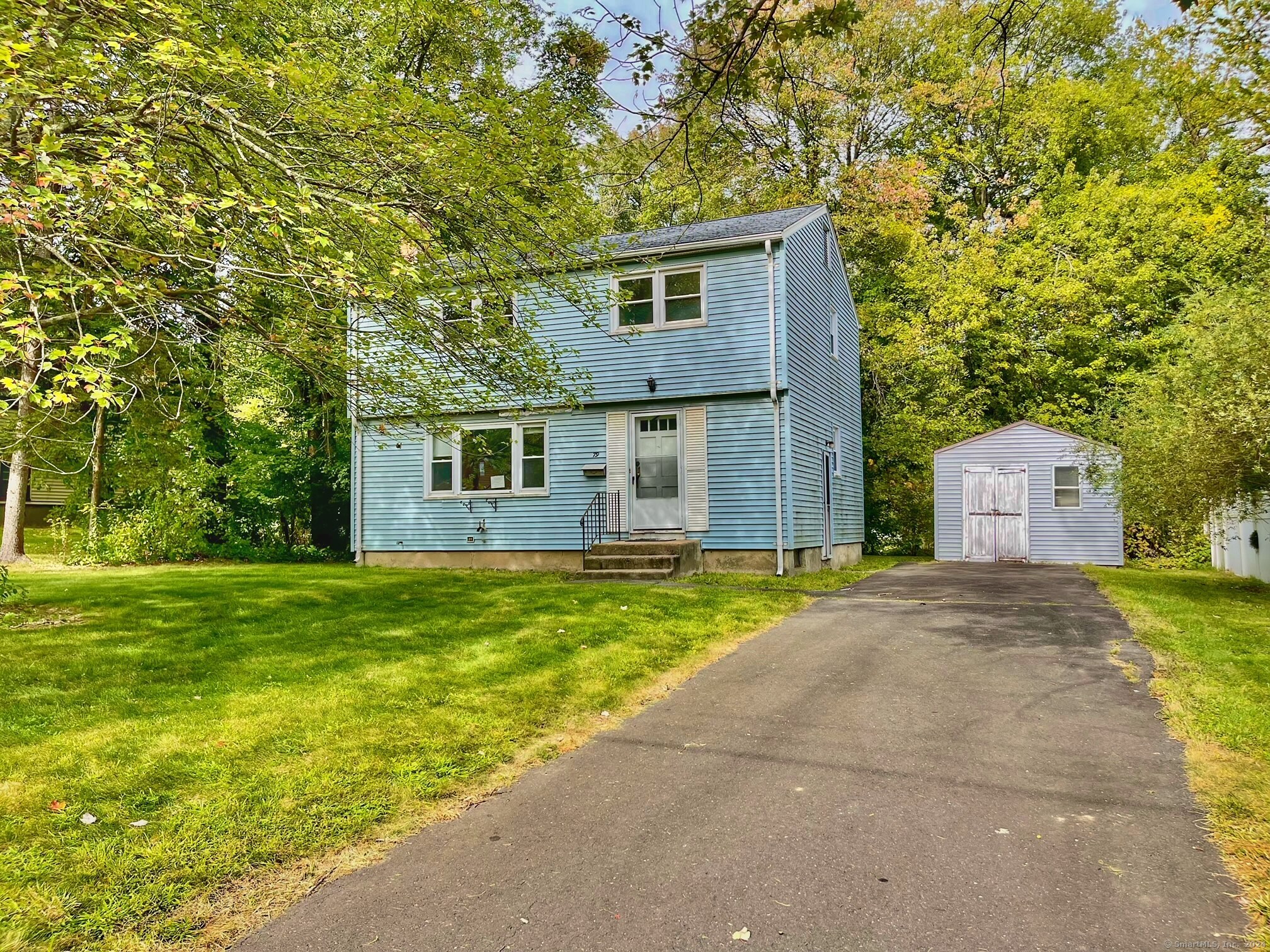 Property for Sale at 79 Arrowbrook Road, Windsor, Connecticut - Bedrooms: 3 
Bathrooms: 2 
Rooms: 6  - $224,900