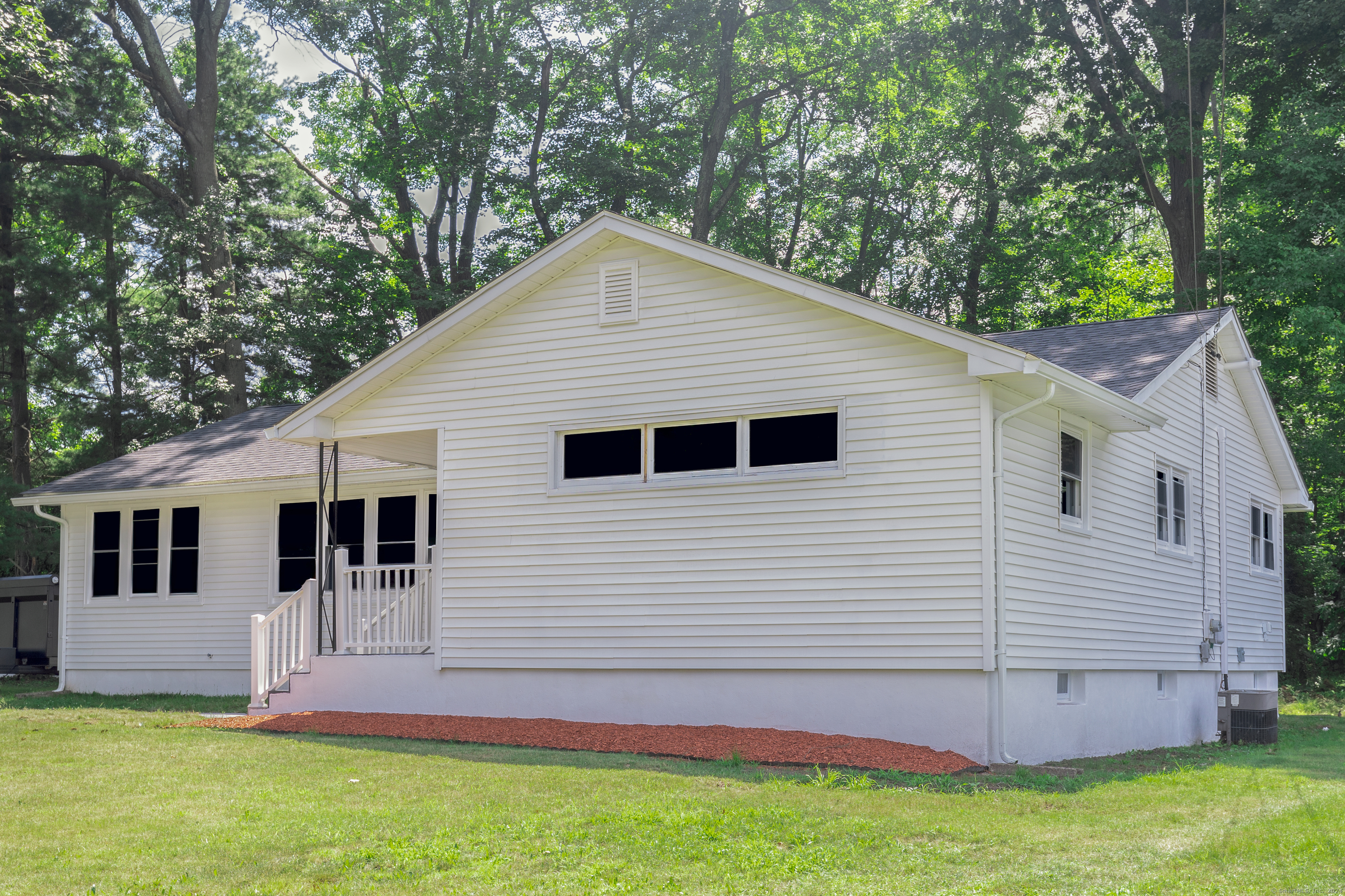 89 Brentmoor Road, East Hartford, Connecticut image 2
