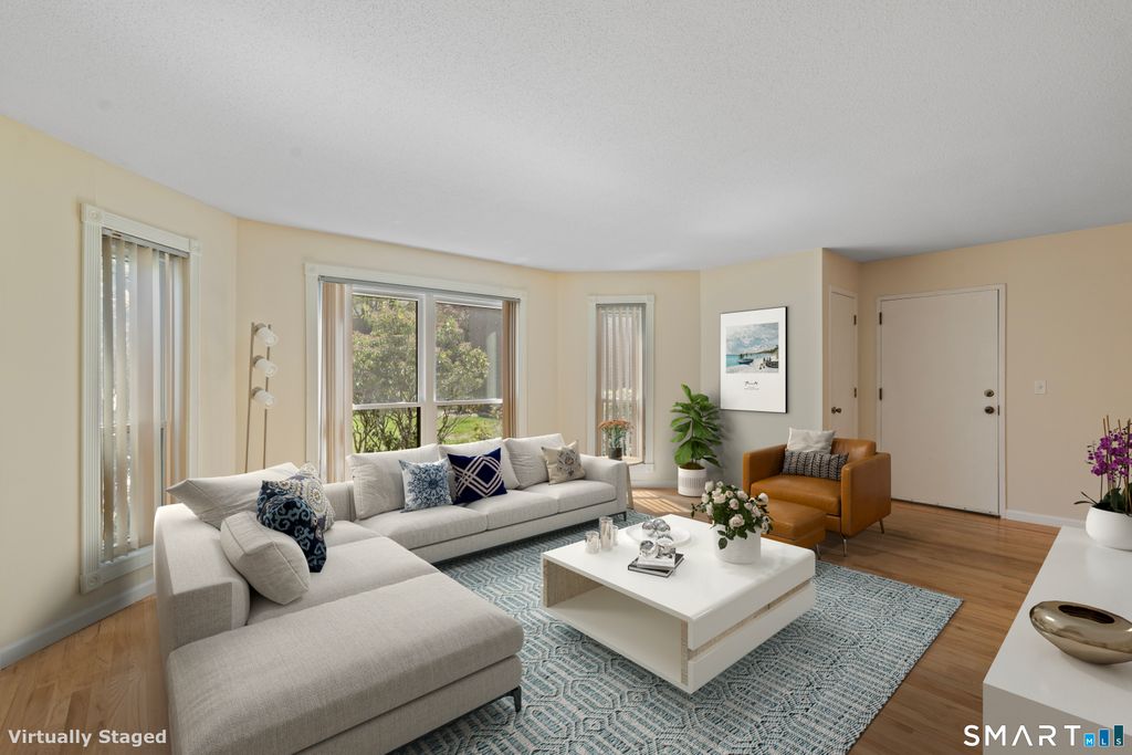 Photo of 69 Wellington Drive #69, Farmington, CT 06032 (MLS # 24170793)