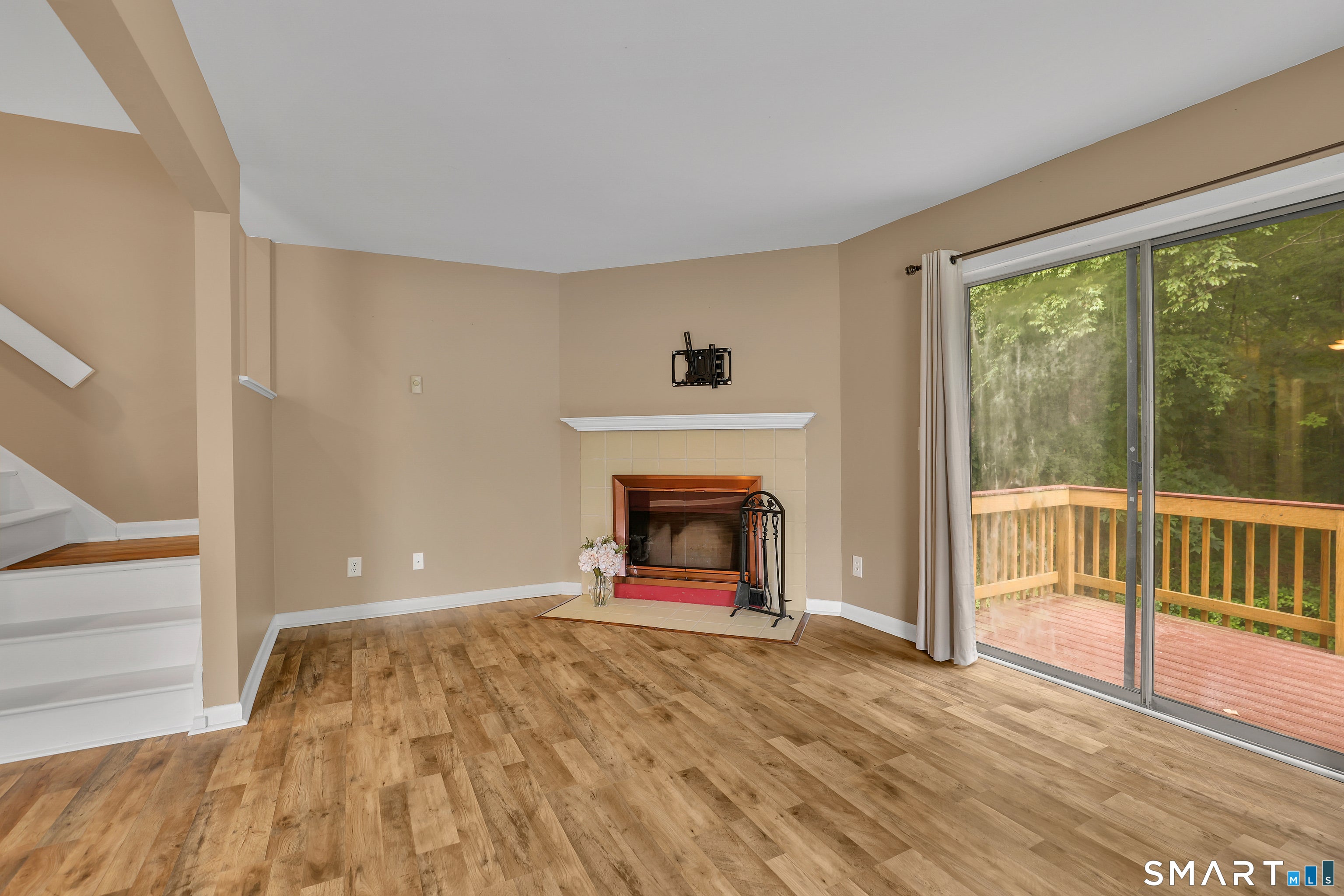 745 Merrow Road 107
