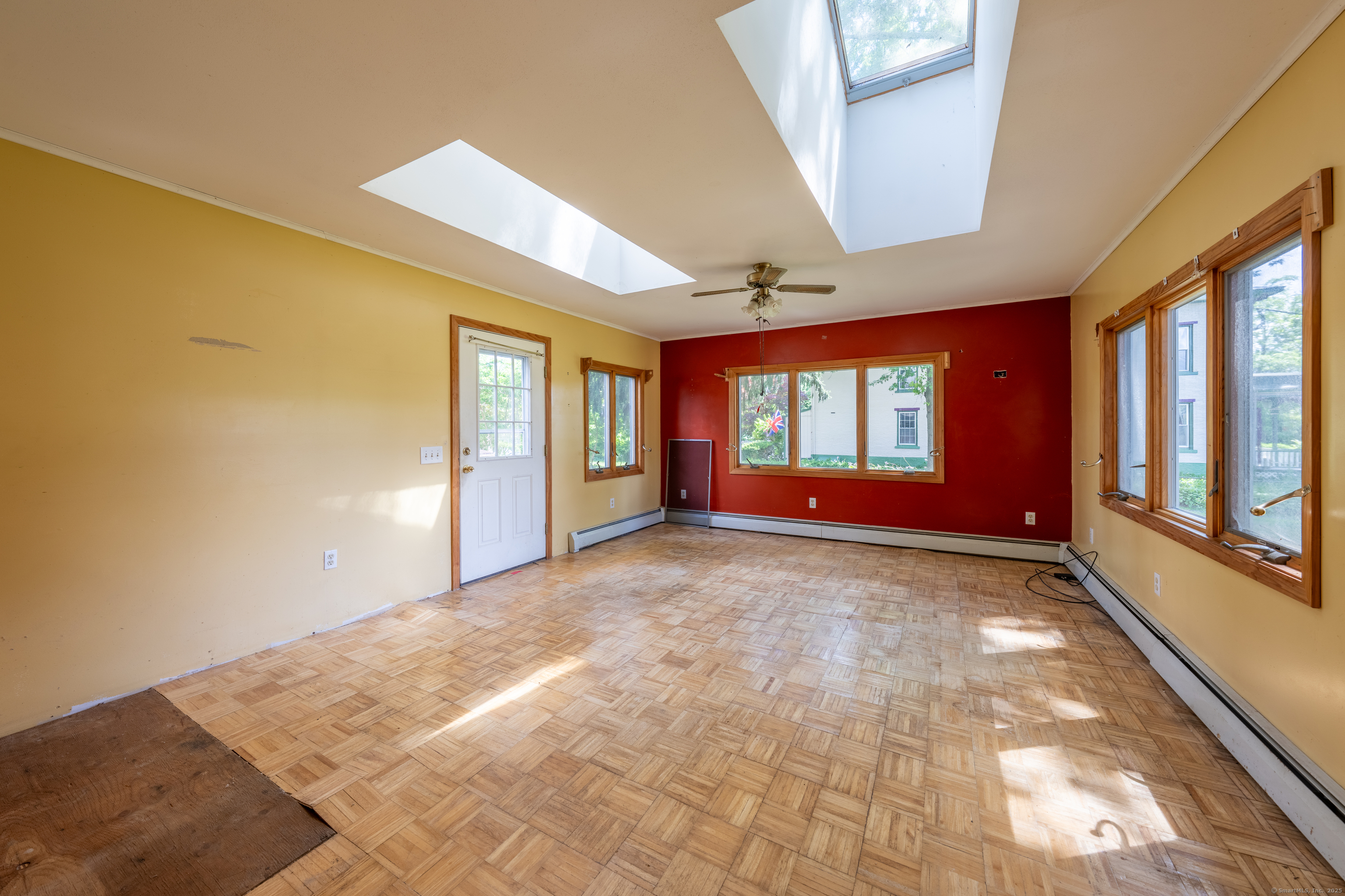 74 Willard Avenue