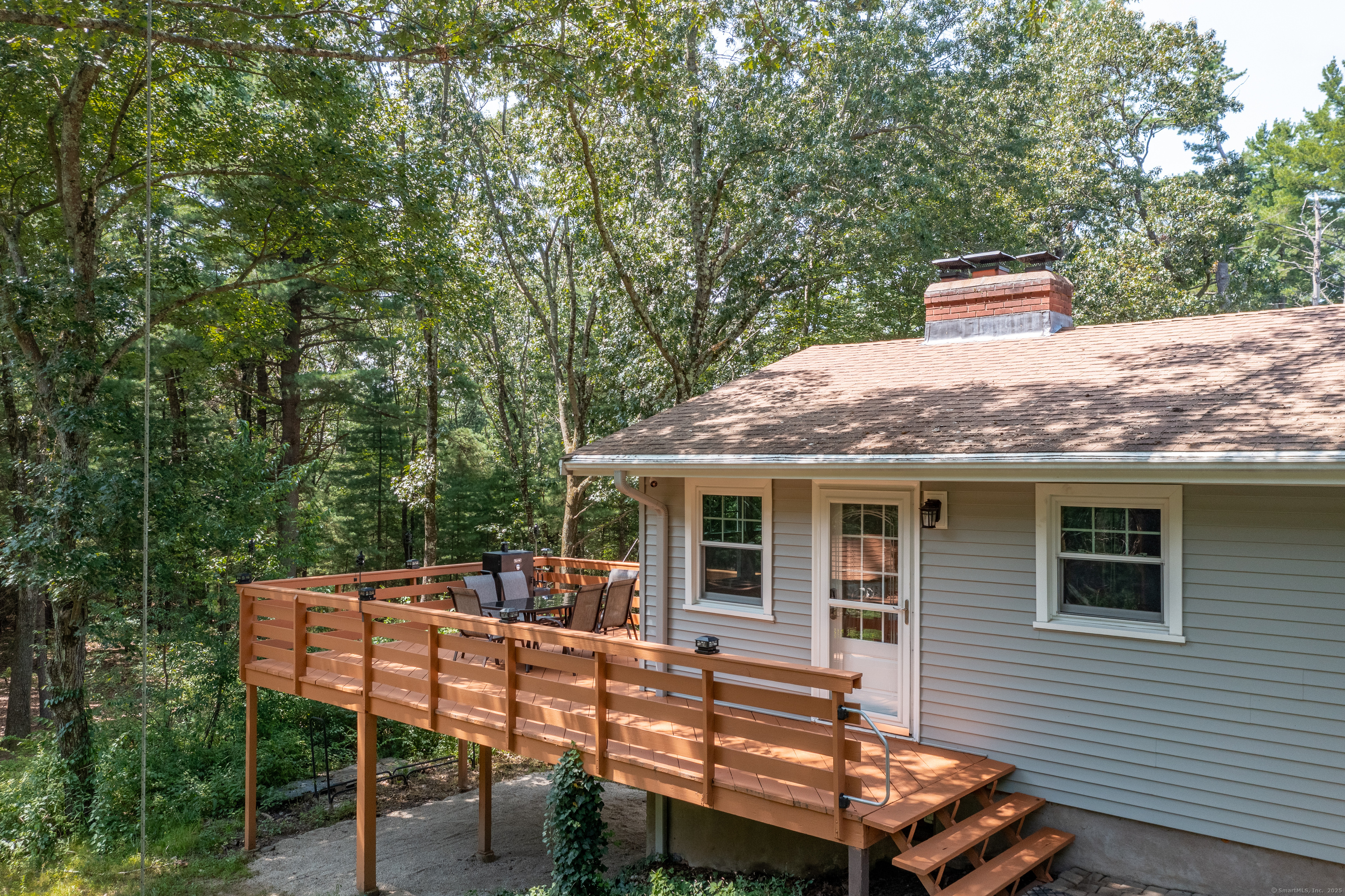 Tolland, Connecticut 06084, United States, 3 Bedrooms Bedrooms, ,2 BathroomsBathrooms,Residential,Pending,212865