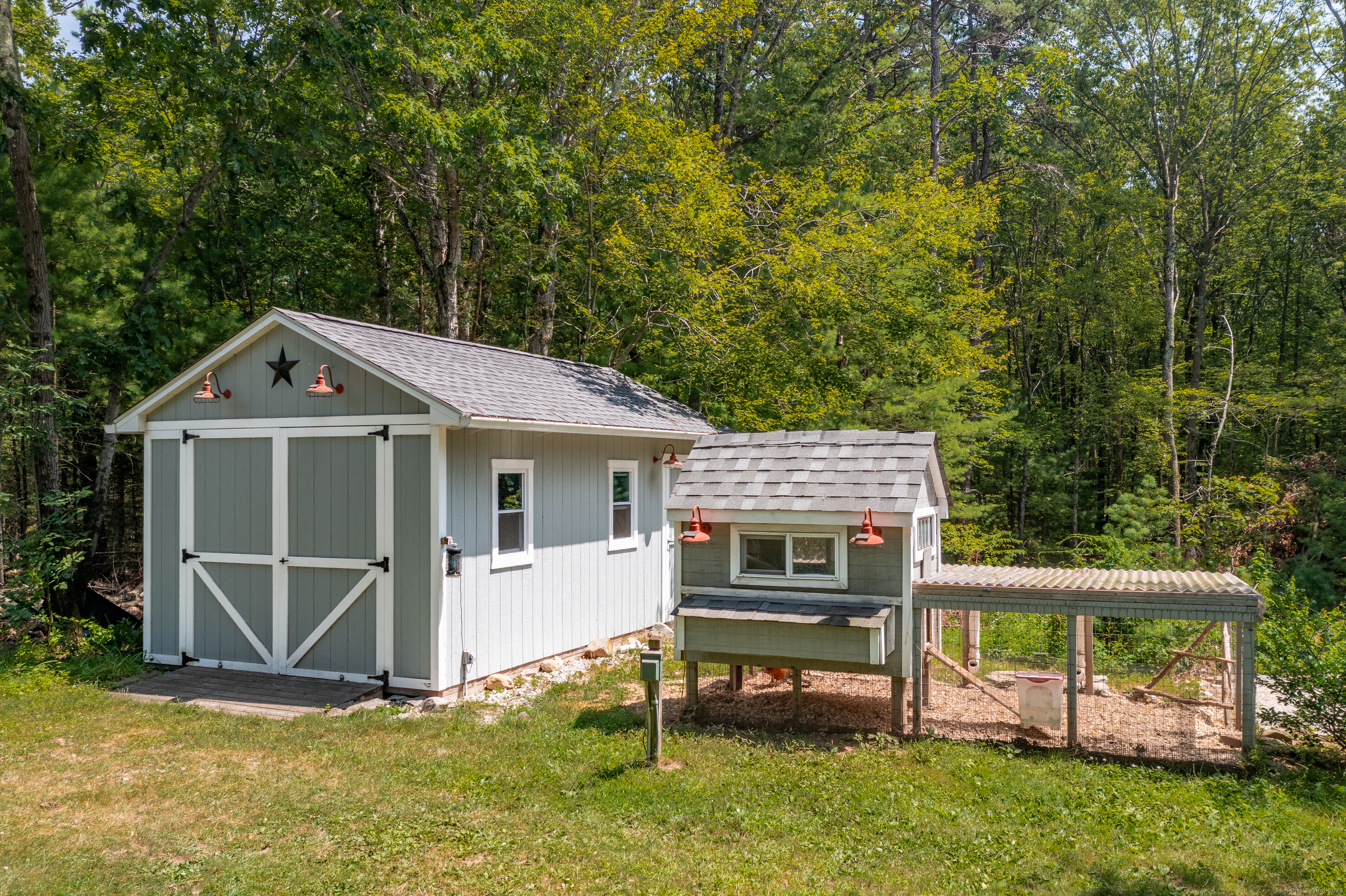 Tolland, Connecticut 06084, United States, 3 Bedrooms Bedrooms, ,2 BathroomsBathrooms,Residential,Pending,212865