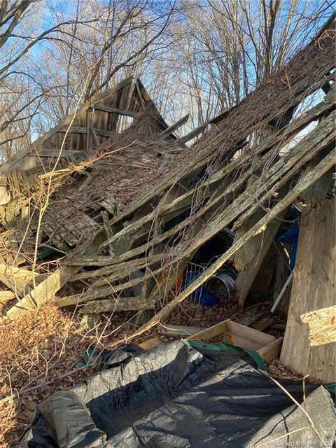 A home in Killingworth