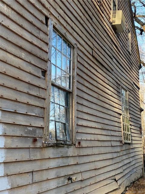 A home in Killingworth