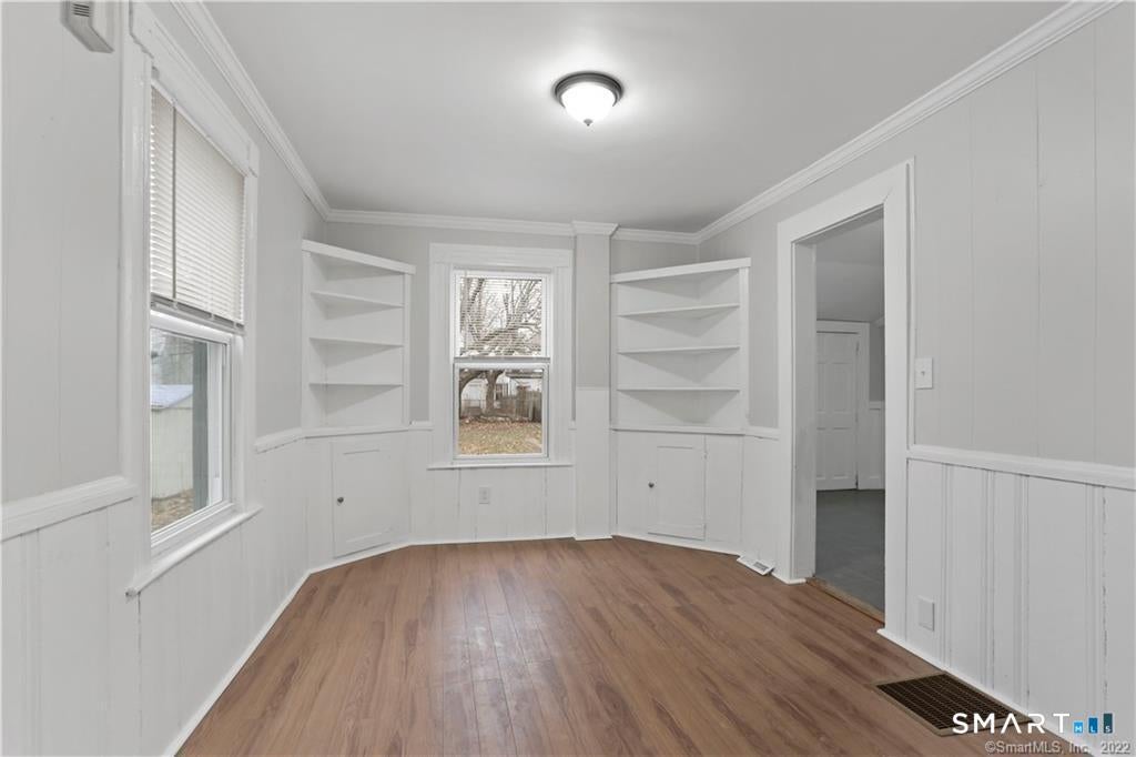 393 Huntington Street