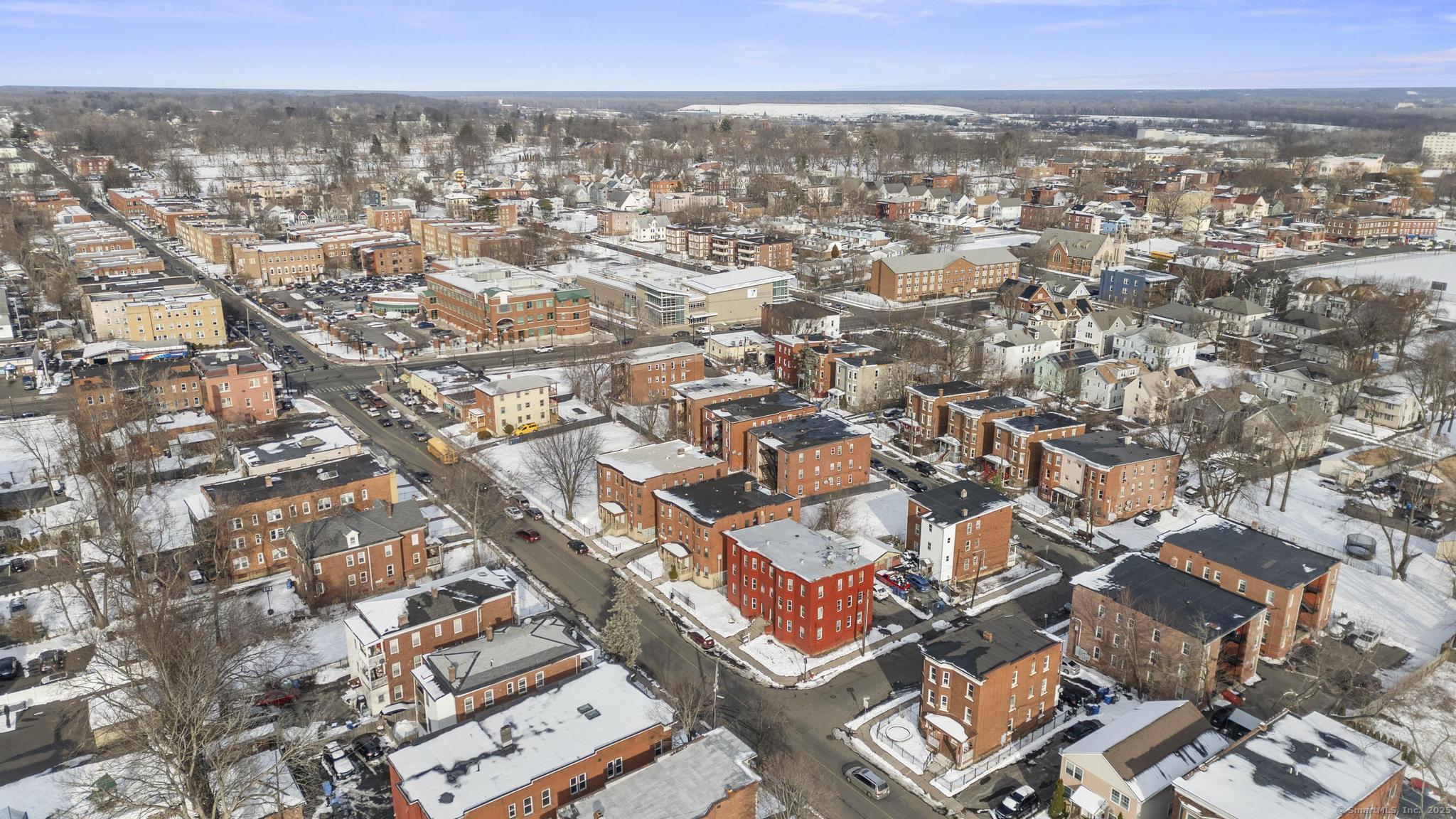 Hartford, Connecticut 06112, United States, 2 Bedrooms Bedrooms, ,1 BathroomBathrooms,Residential,Active,189486