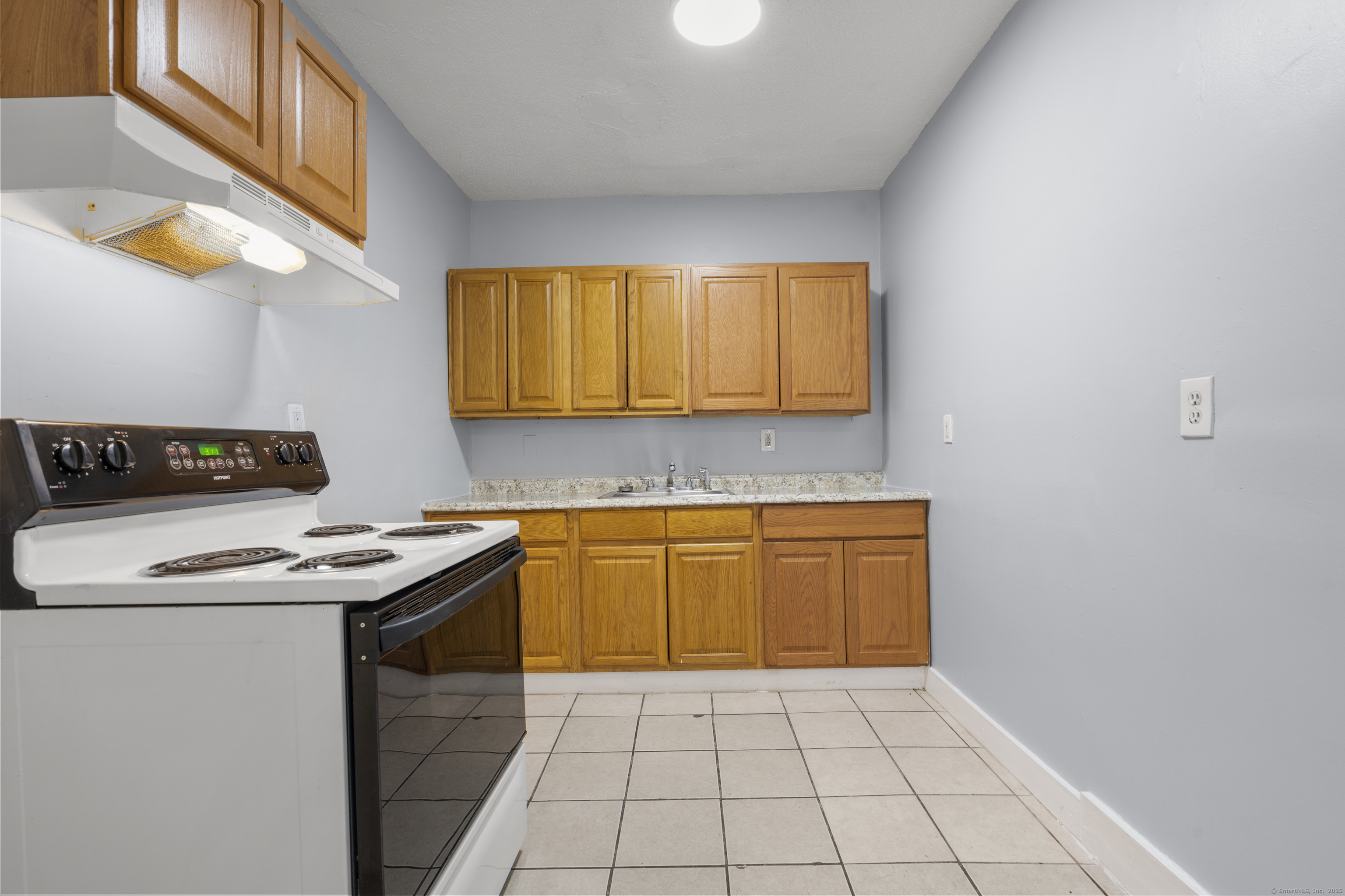 Hartford, Connecticut 06112, United States, 2 Bedrooms Bedrooms, ,1 BathroomBathrooms,Residential,Active,189486 Hartford, Connecticut 06112, United States, 2 Bedrooms Bedrooms, ,1 BathroomBathrooms,Residential,Active,189486