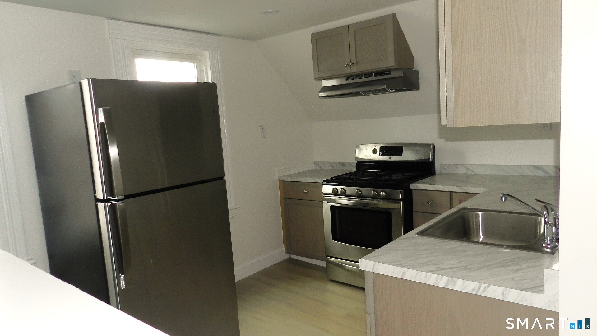 1655 Iranistan Avenue