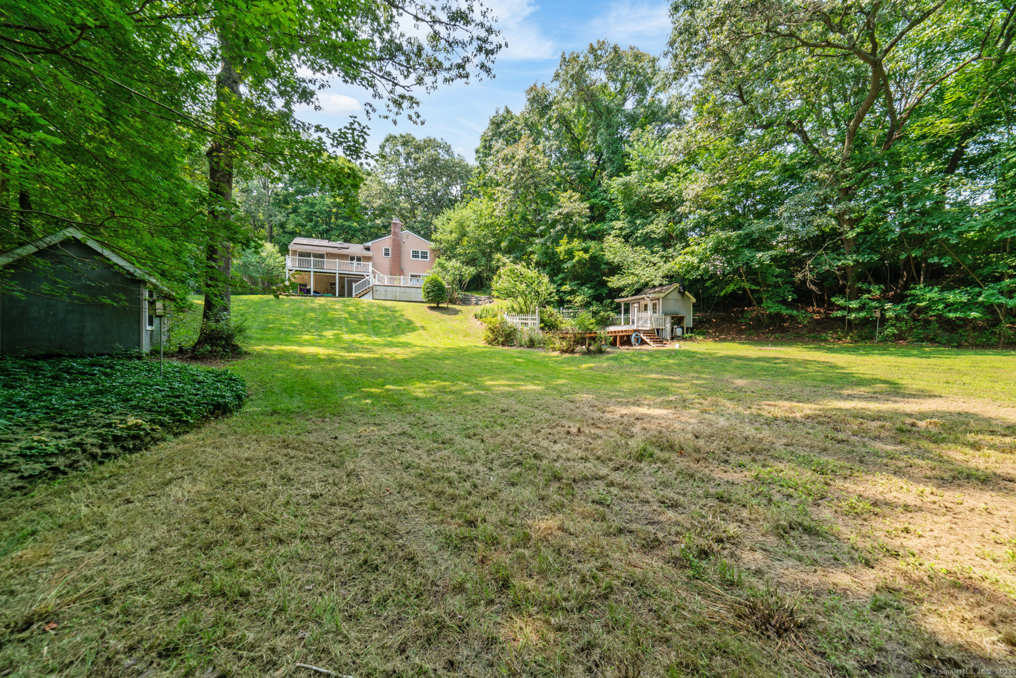 Clinton, Connecticut 06413, United States, 3 Bedrooms Bedrooms, ,3 BathroomsBathrooms,Residential,Pending,185631