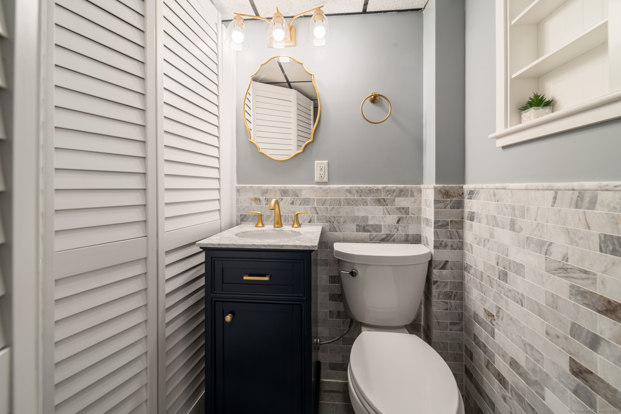 Clinton, Connecticut 06413, United States, 3 Bedrooms Bedrooms, ,3 BathroomsBathrooms,Residential,Pending,185631