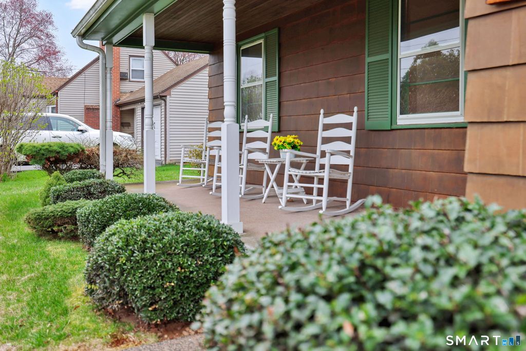 Photo of 61 Linwood Drive, East Hartford, CT 06118 (MLS # 24161943)