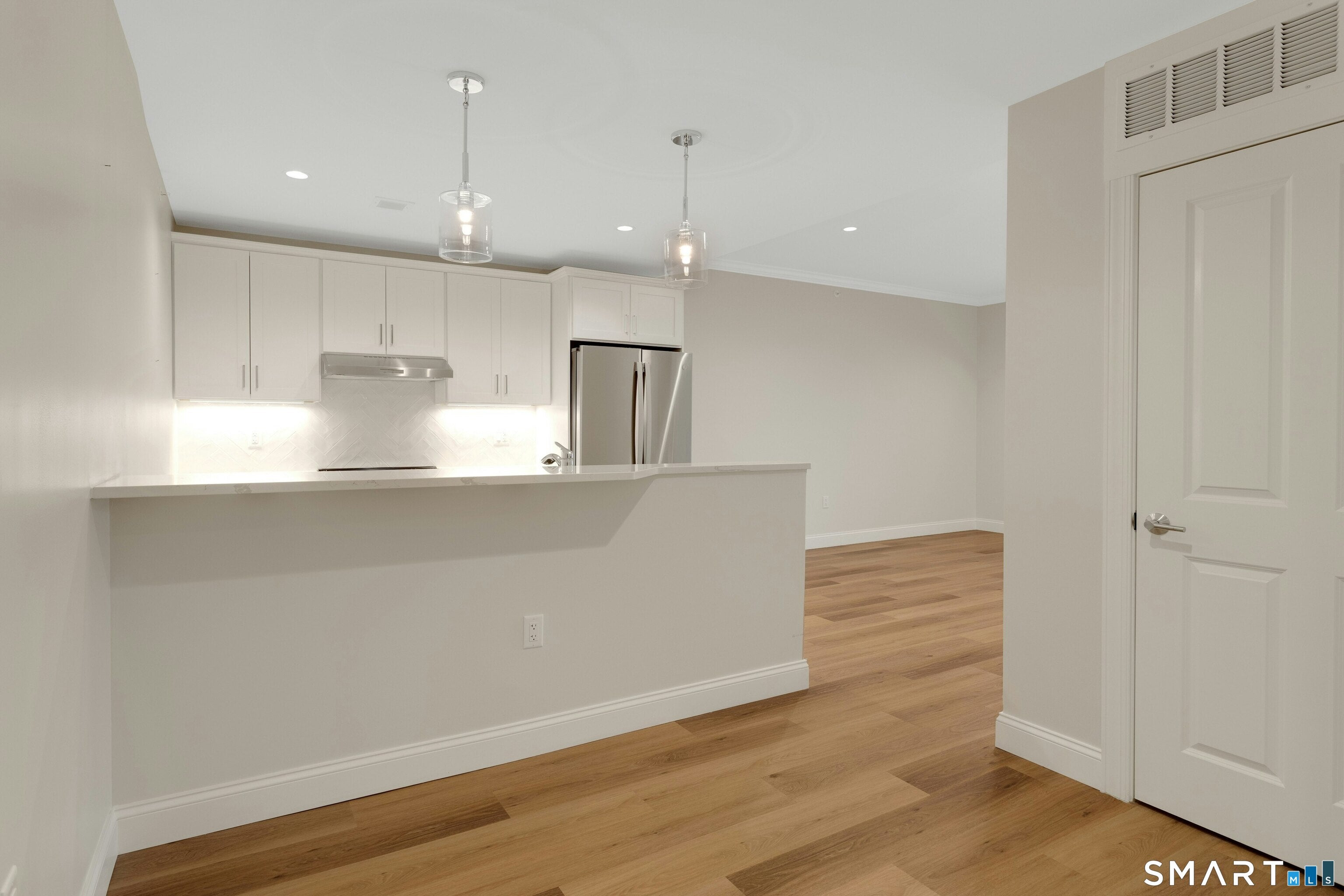 340 Heights Road 305
