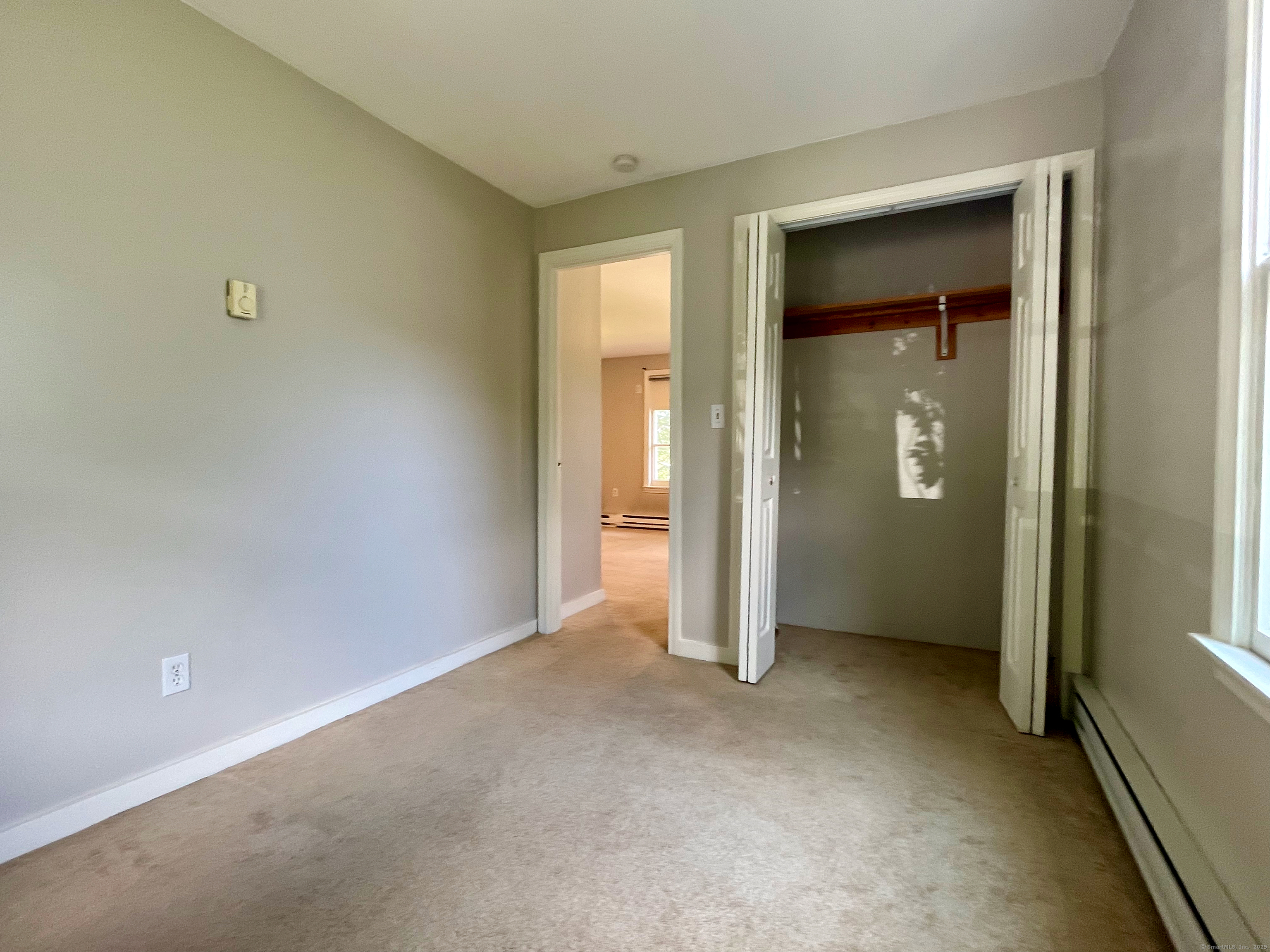 Canton, Connecticut 06019, United States, 2 Bedrooms Bedrooms, ,1 BathroomBathrooms,Residential,Active,164286