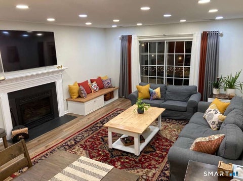 Tiny photo for 606 Foxboro Drive #606, Norwalk, CT 06851 (MLS # 24187399)